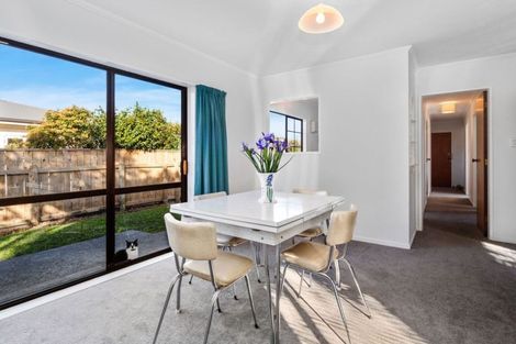 Photo of property in 16 Rossiter Street, Tawa, Wellington, 5028