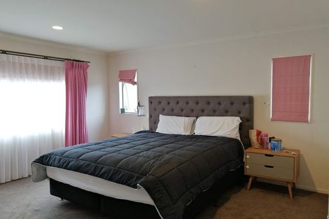 Photo of property in 80 Middlefield Drive, Flat Bush, Auckland, 2016