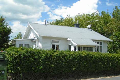 Photo of property in 19 Queen Street, Northcote Point, Auckland, 0627