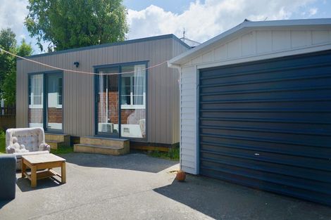 Photo of property in 2 Kawaka Street, Riccarton, Christchurch, 8041