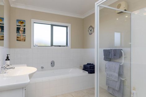 Photo of property in 8 Belvedere Grove, Rangatira Park, Taupo, 3330