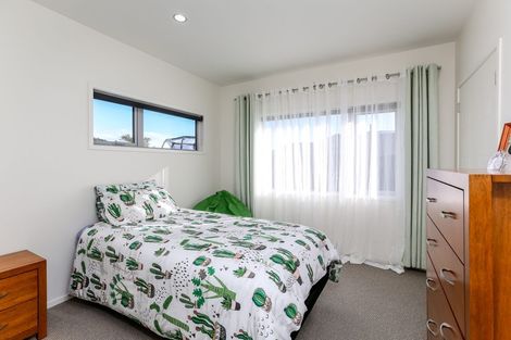 Photo of property in 30 Redwood Crescent, Hurdon, New Plymouth, 4310