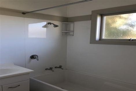 Photo of property in 60 Sandringham Road, Mount Eden, Auckland, 1024