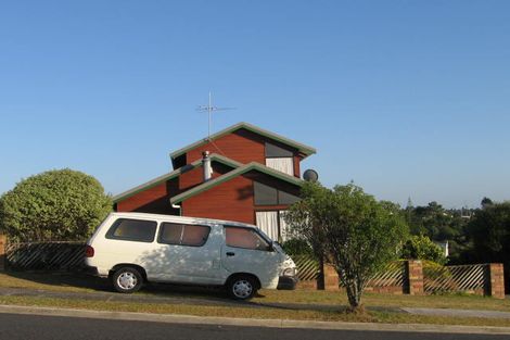 Photo of property in 150 Oaktree Avenue, Browns Bay, Auckland, 0630