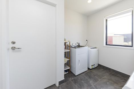 Photo of property in 24 Macdonald Heights, Feilding, 4702