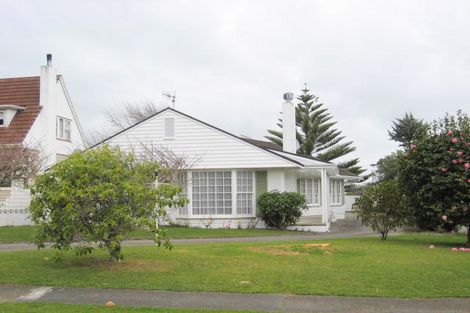 Photo of property in 37 Chester Street, Levin, 5510