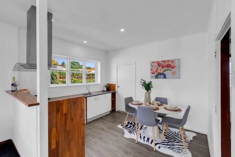 Photo of property in 103 Forest Lake Road, Forest Lake, Hamilton, 3200