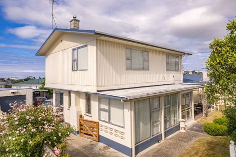 Photo of property in 6 Murch Place, Tawhero, Whanganui, 4500