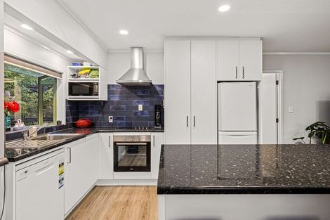 Photo of property in 25a Crompton Road, Massey, Auckland, 0614