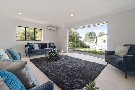 Photo of property in 30 Millstream Drive, Henderson, Auckland, 0610