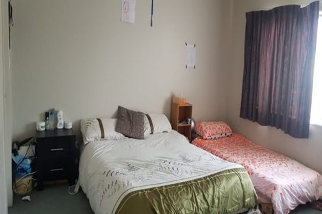 Photo of property in 10 Bridgefield Crescent, Flat Bush, Auckland, 2016