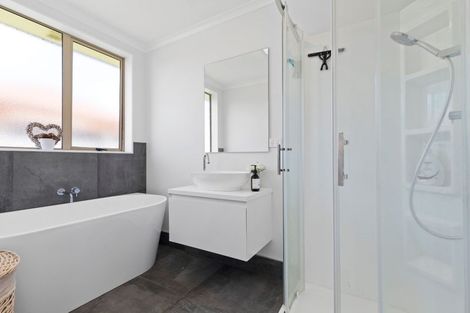 Photo of property in 58 Kaiwaka Road, Waiuku, 2123