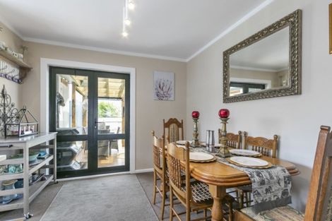 Photo of property in 261 Naenae Road, Naenae, Lower Hutt, 5011