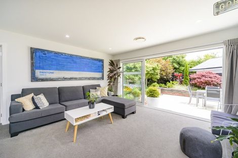 Photo of property in 3 Waimarama Court, Roslyn, Palmerston North, 4414