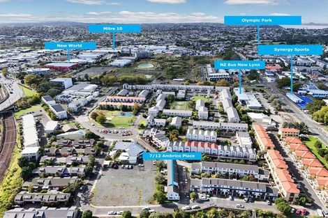 Photo of property in Lynn Park Terrace, 7/12 Ambrico Place, New Lynn, Auckland, 0600