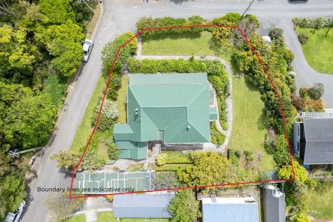 Photo of property in 16 Aubrey Street South, Akaroa, 7520