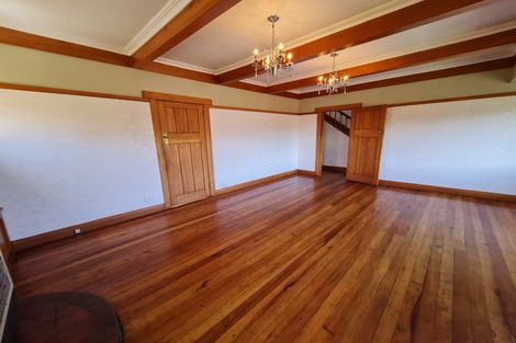 Photo of property in 17 Saint Michaels Crescent, Kelburn, Wellington, 6012