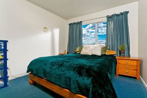 Photo of property in 85a Spinella Drive, Bayview, Auckland, 0629