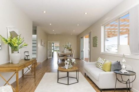 Photo of property in 7 Vivian Road, Silverdale, 0932