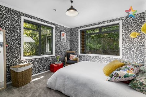 Photo of property in 41 Maungaraki Road, Korokoro, Lower Hutt, 5012