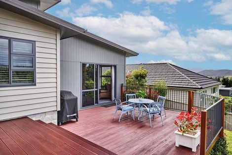 Photo of property in 154 Endeavour Drive, Whitby, Porirua, 5024