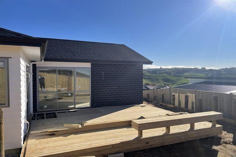 Photo of property in 9 James Elliot Way, Pokeno, 2402