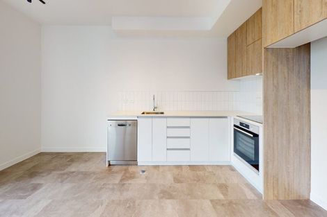 Photo of property in 4/67 Tiketike Way, Brooklyn, Wellington, 6021