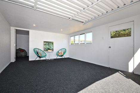 Photo of property in 152 Mahia Road, Wattle Downs, Auckland, 2103