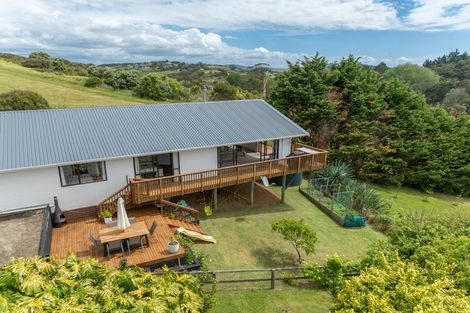 Photo of property in 69 Stratford Drive, Cable Bay, 0420