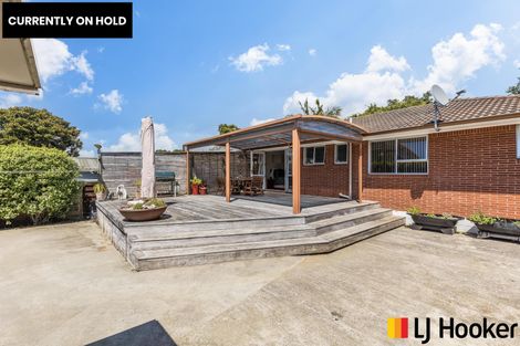 Photo of property in 8 Leaver Place, Weymouth, Auckland, 2103