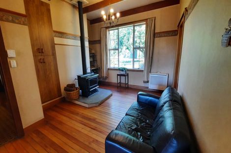 Photo of property in 29 Berwick Road, Clarendon, Outram, 9073