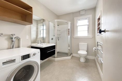 Photo of property in Ionian Flats, 123-125 Brougham Street, Mount Victoria, Wellington, 6011