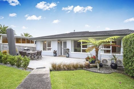 Photo of property in 22 Grenada Avenue, Forrest Hill, Auckland, 0620