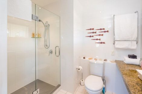 Photo of property in 19-21 Leicester Street, Picton, 7220