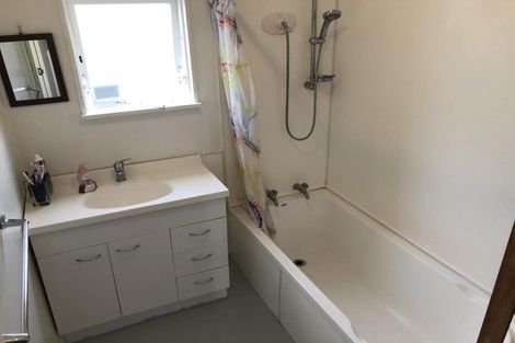 Photo of property in 11 Sinclair Street, Ebdentown, Upper Hutt, 5018