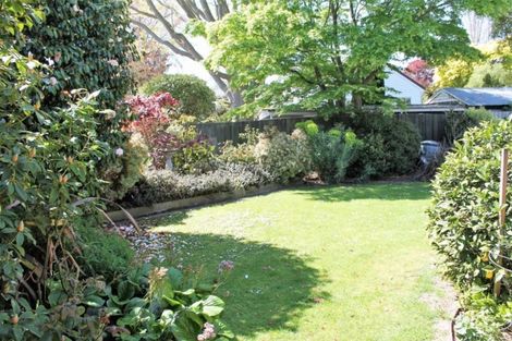 Photo of property in 32 Bryndwr Road, Fendalton, Christchurch, 8052