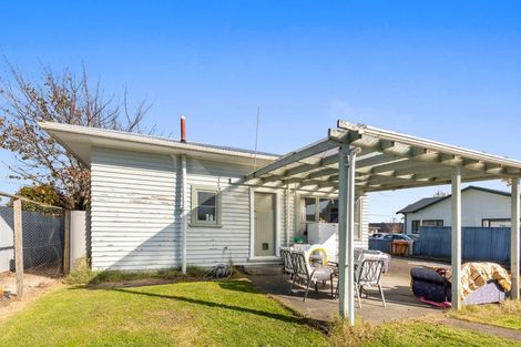 Photo of property in 15 Liverpool Street, Levin, 5510