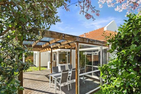 Photo of property in 51 Gravatt Road, Papamoa Beach, Papamoa, 3118