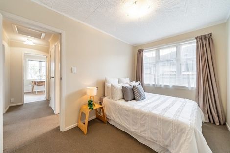 Photo of property in 1/6 Oxford Crescent, Ebdentown, Upper Hutt, 5018