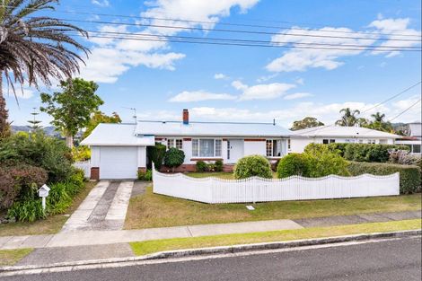 Photo of property in 8 George Point Road, Onerahi, Whangarei, 0110