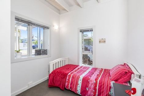 Photo of property in 1354 Whangaparaoa Road, Army Bay, Whangaparaoa, 0930