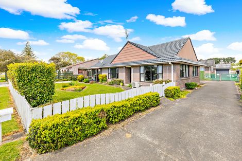 Photo of property in 1/42 Park Estate Road, Rosehill, Papakura, 2113