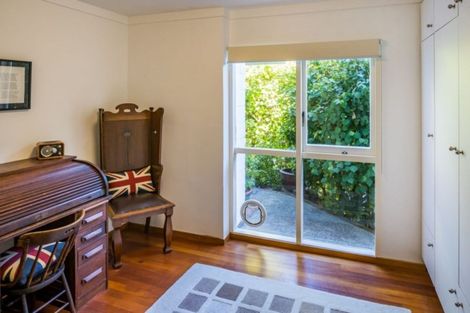 Photo of property in 34 Nikau Street, Eastbourne, Lower Hutt, 5013