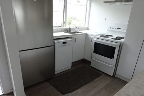 Photo of property in 21a Halldene Terrace, Red Beach, 0932