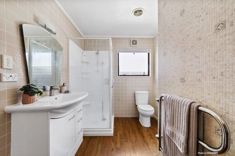 Photo of property in 76 Cortina Avenue, Johnsonville, Wellington, 6037