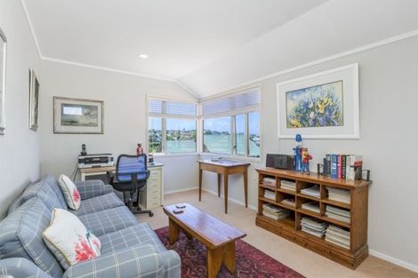 Photo of property in 896 Whangaparaoa Road, Manly, Whangaparaoa, 0930