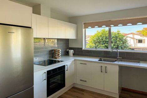 Photo of property in 48 Oldwood Street, Bishopdale, Christchurch, 8053