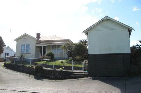 Photo of property in 2 Moa Street, Taihape, 4720