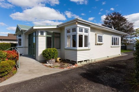 Photo of property in 4 Alma Street, Dannevirke, 4930