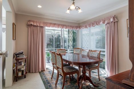 Photo of property in 127 Victoria Avenue, Hokowhitu, Palmerston North, 4410